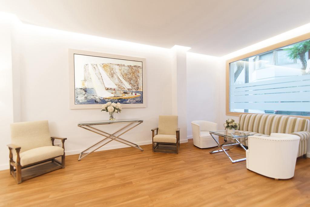 Apartamentos Miramar Port de Pollenca Bagian luar foto