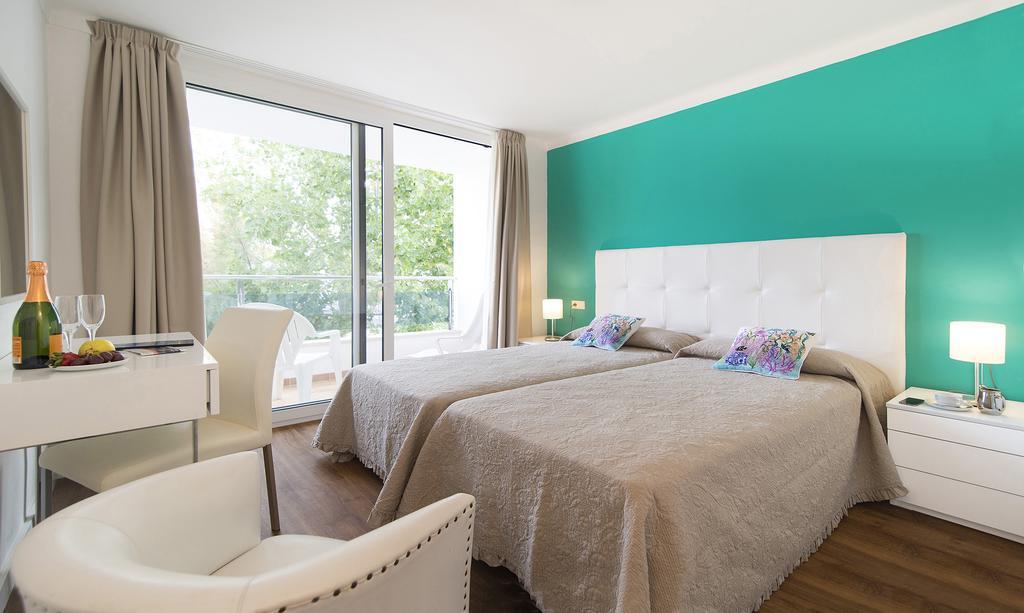 Apartamentos Miramar Port de Pollenca Bagian luar foto